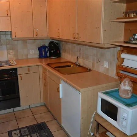 Eichhorn Appartement-fewo- Dusche Oder Bad- Wc 3-bettwohnung By Interhome